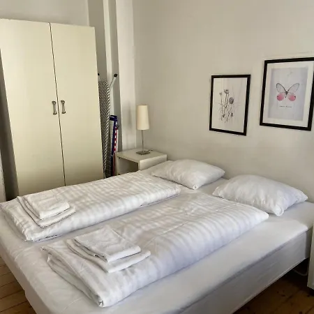 Bright 2-bedroom At Elegant Osterbro Apartment Copenhagen