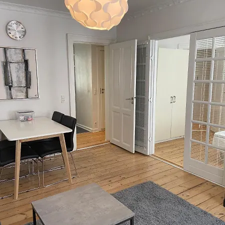 Apartment Bright 2-bedroom At Elegant Osterbro