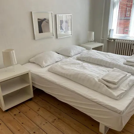 Bright 2-bedroom At Elegant Osterbro * Copenhagen